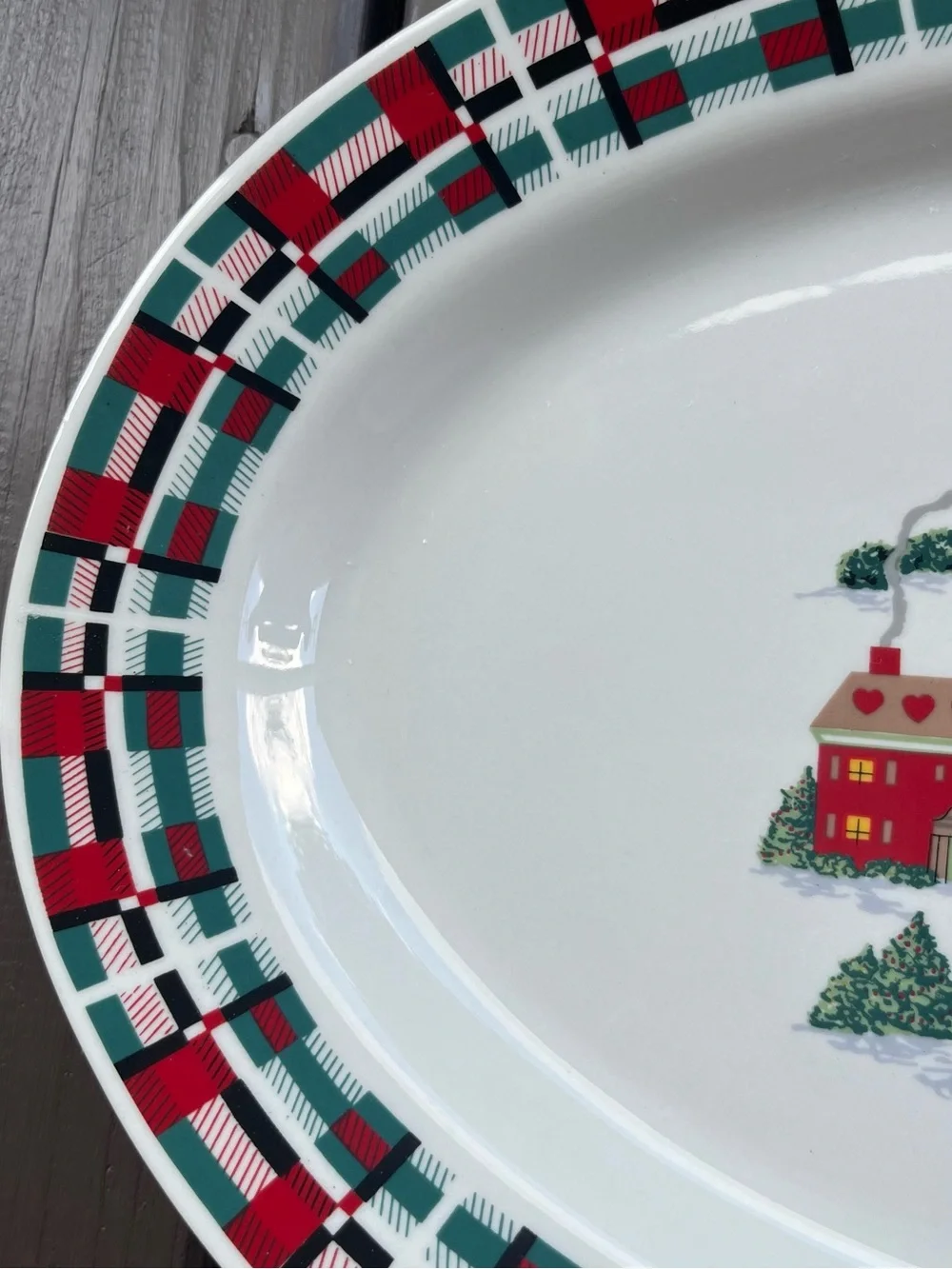 Rare Vintage Lynn’s Christmas Village Plaid Oval Serving Platter Horse Sleigh